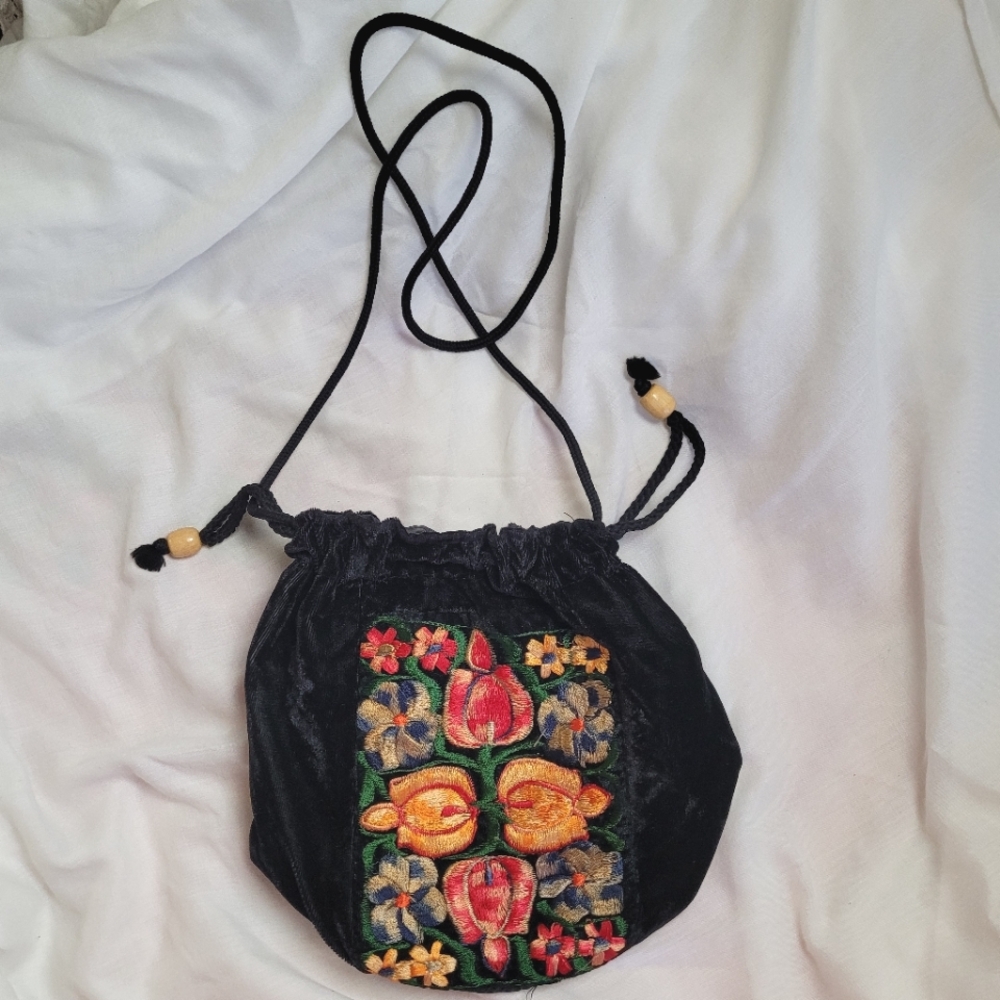 Vintage embroidered black velvet bag 90s boho pouch bag